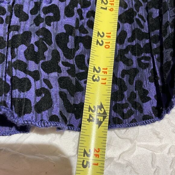 Harve Benard Crinkle Blouse Goth 3/4 Sleeve Button Down Ruffle Detail Medium - Picture 13 of 13